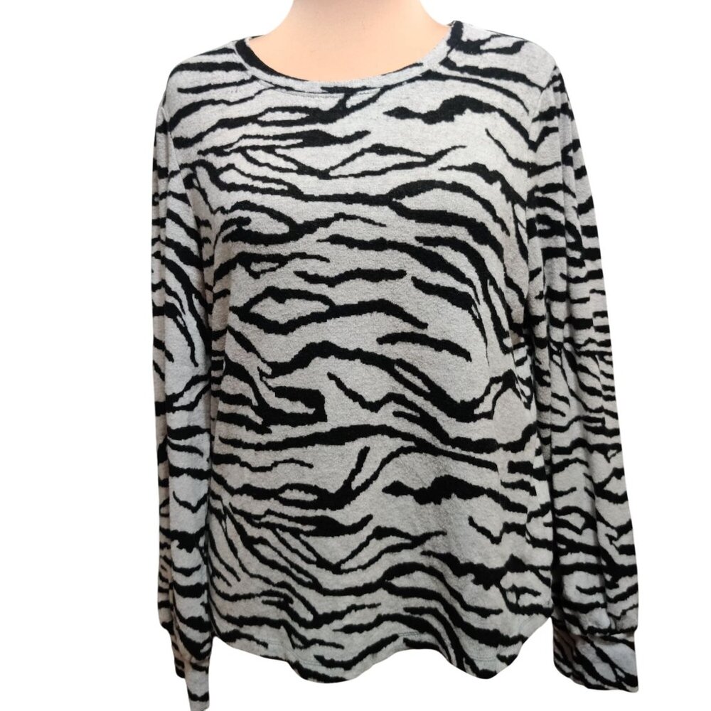 Social Standard Sanctuary L Zebra Print Long Sleeve Scoop Neck Stretch Knit Top